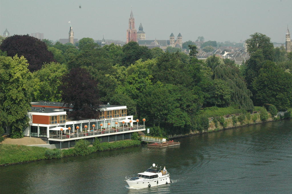Stayokay Hostel Maastricht Exteriör bild