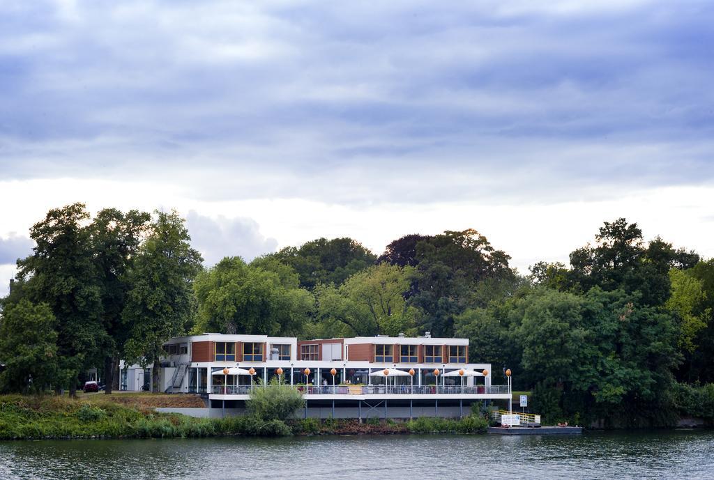Stayokay Hostel Maastricht Exteriör bild
