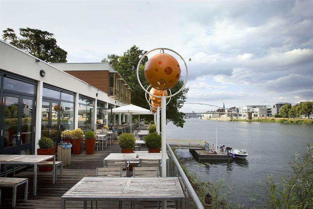 Stayokay Hostel Maastricht Exteriör bild
